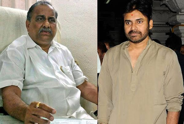 pawan kalyan,mudragada,pawan kalyan on kaapu reservation. pawan vs mudragada  పవన్‌ అంటే ముద్రగడ భయపడుతున్నాడా!